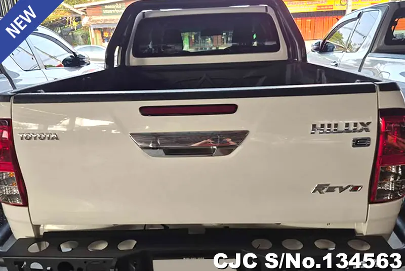 2018 Toyota / Hilux / Revo Stock No. 134563