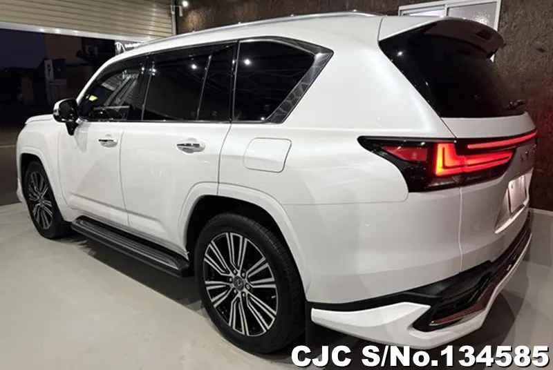 2023 Lexus / LX 600 Stock No. 134585