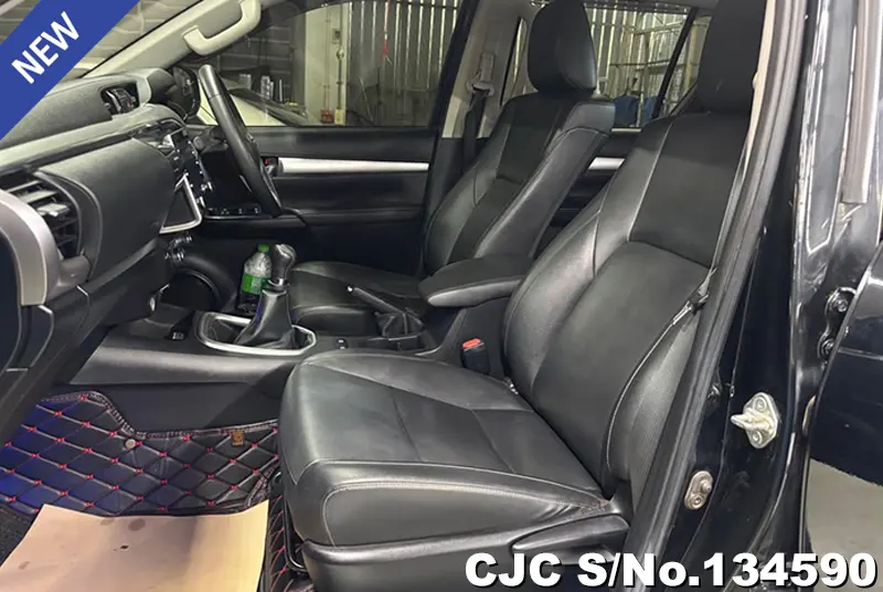 2021 Toyota / Hilux / Revo Stock No. 134590