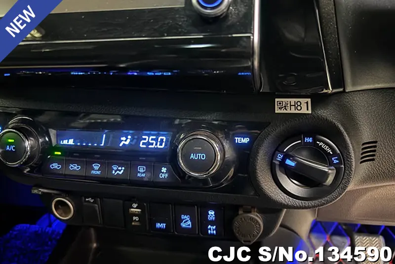 2021 Toyota / Hilux / Revo Stock No. 134590