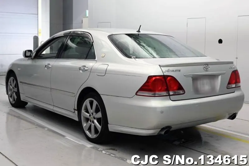 2004 Toyota / Crown Stock No. 134615