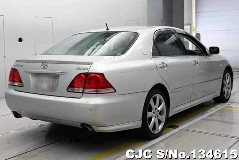 2004 Toyota / Crown Stock No. 134615
