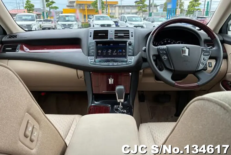 2009 Toyota / Crown Stock No. 134617