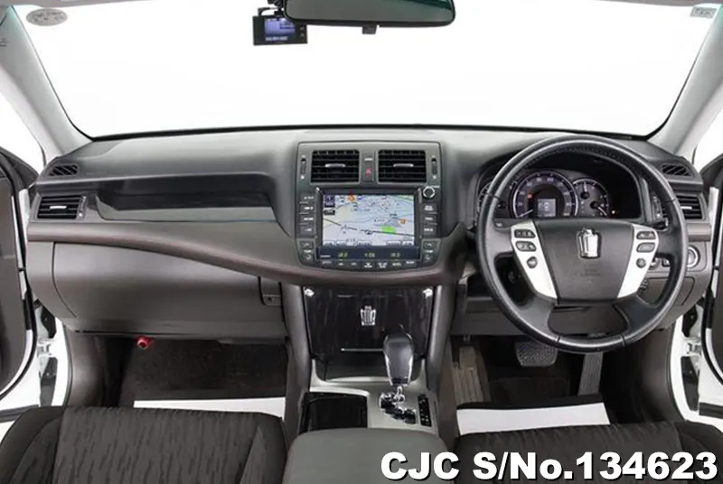 2011 Toyota / Crown Stock No. 134623