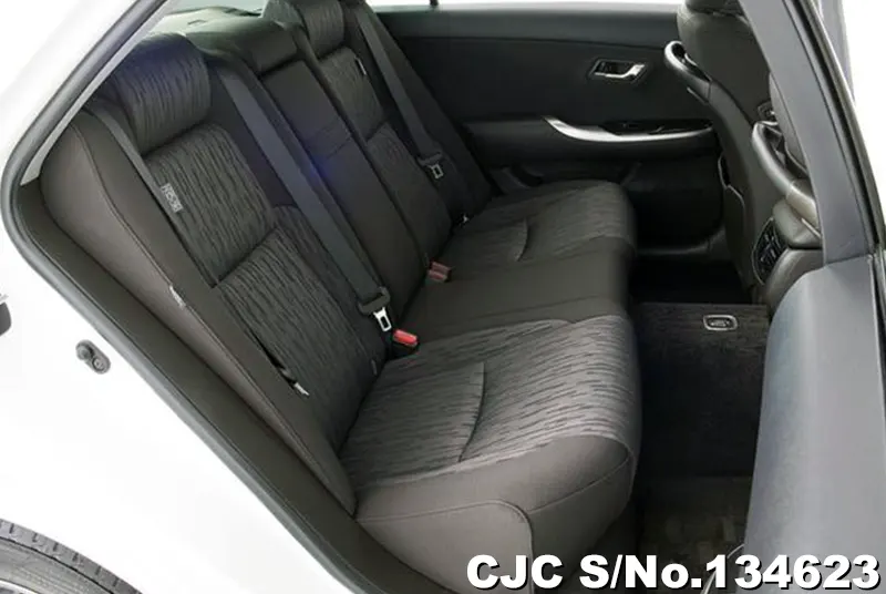 2011 Toyota / Crown Stock No. 134623