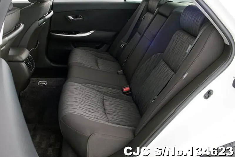 2011 Toyota / Crown Stock No. 134623