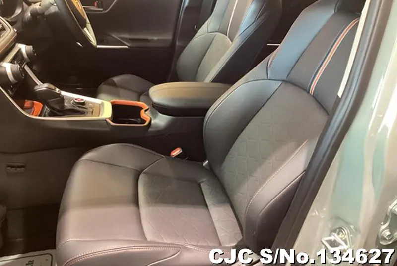 2025 Toyota / Rav4 Stock No. 134627