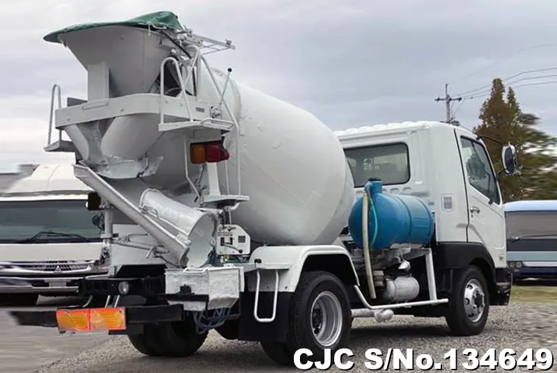 2005 Mitsubishi / Fuso Stock No. 134649