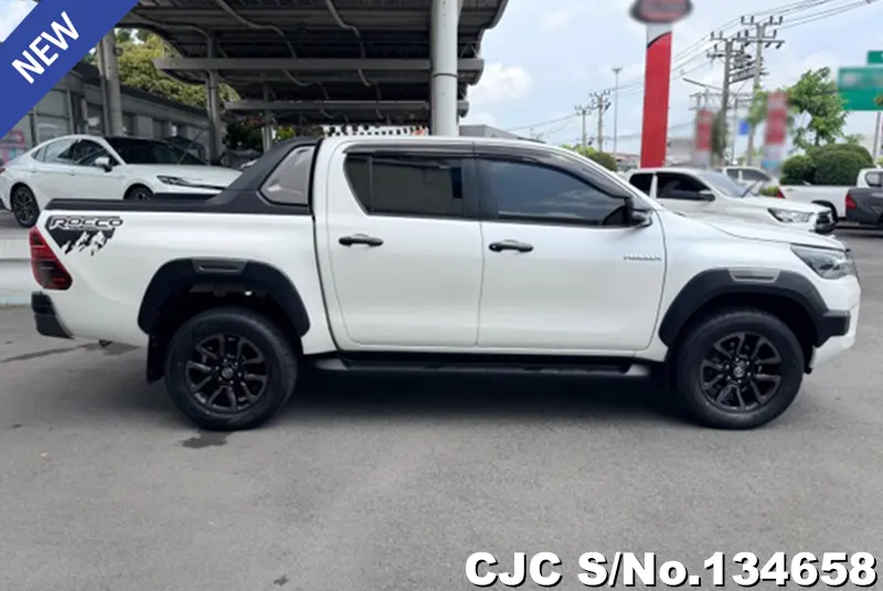 2022 Toyota / Hilux / Revo Rocco Stock No. 134658