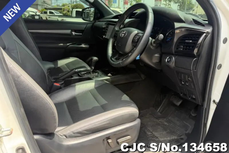 2022 Toyota / Hilux / Revo Rocco Stock No. 134658