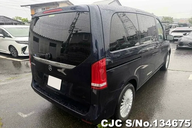 2017 Mercedes Benz / V Class Stock No. 134675
