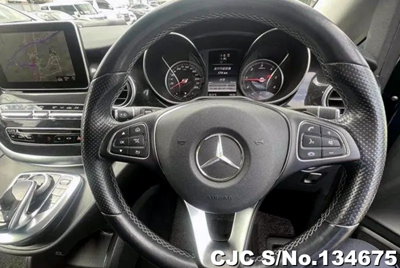 2017 Mercedes Benz / V Class Stock No. 134675