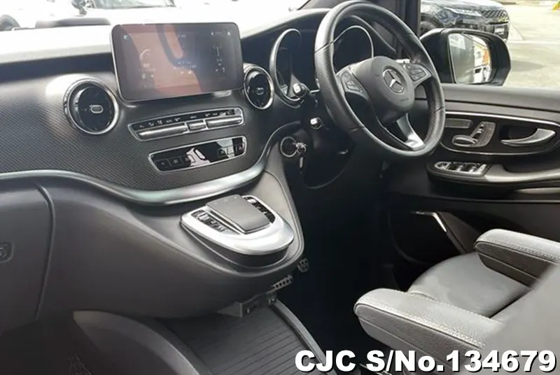 2021 Mercedes Benz / V Class Stock No. 134679