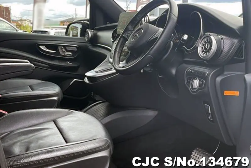 2021 Mercedes Benz / V Class Stock No. 134679