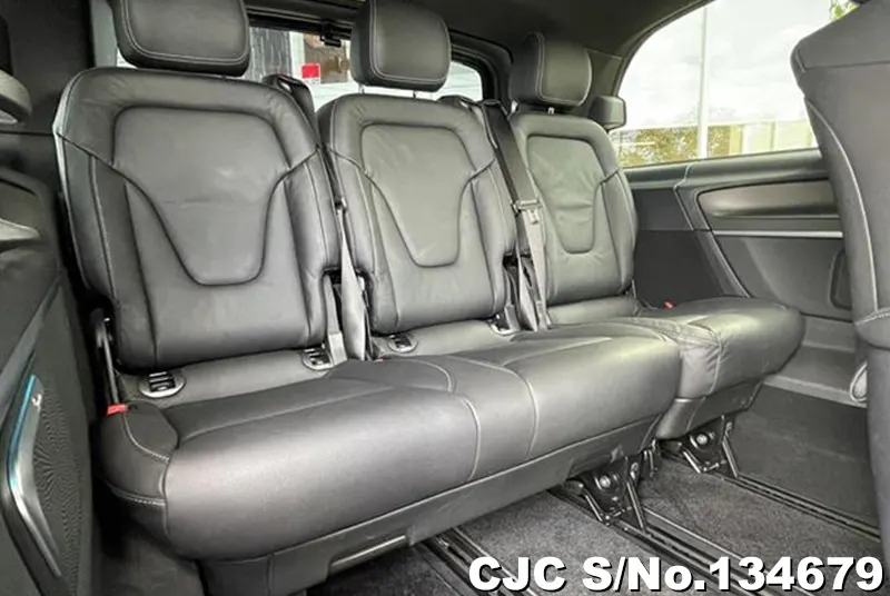 2021 Mercedes Benz / V Class Stock No. 134679