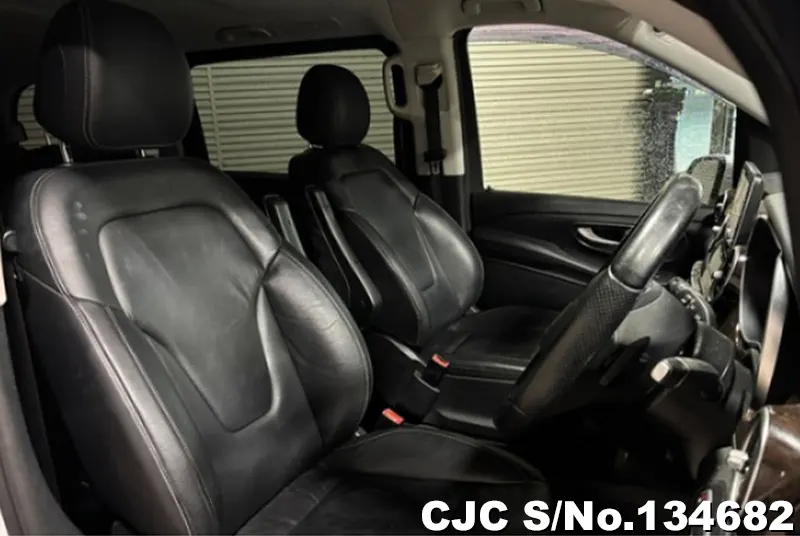2019 Mercedes Benz / V Class Stock No. 134682
