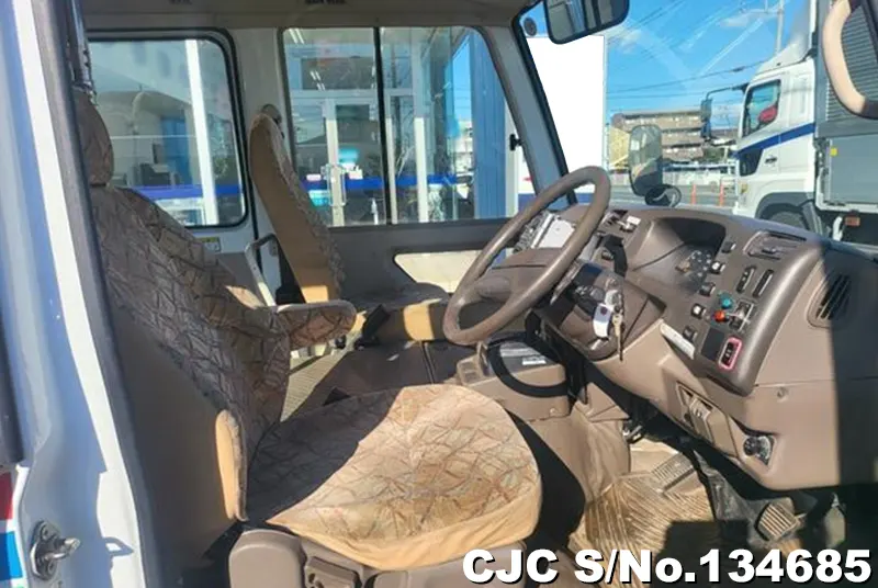 2010 Mitsubishi / Rosa Stock No. 134685