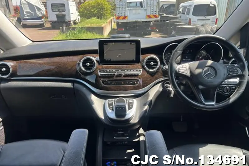 2016 Mercedes Benz / V Class Stock No. 134691