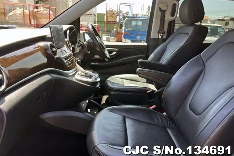 2016 Mercedes Benz / V Class Stock No. 134691