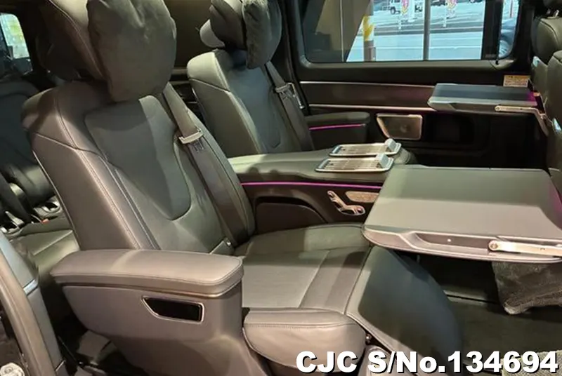 2025 Mercedes Benz / V Class Stock No. 134694