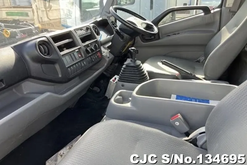 2016 Hino / Dutro Stock No. 134695