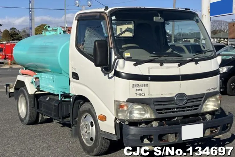 2011 Hino / Dutro Stock No. 134697