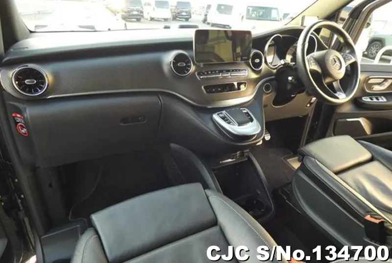 2022 Mercedes Benz / V Class Stock No. 134700