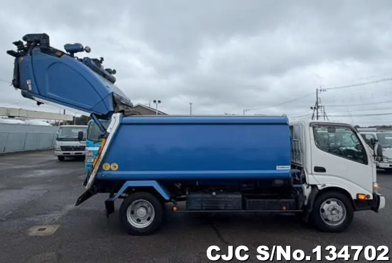 2016 Hino / Dutro Stock No. 134702