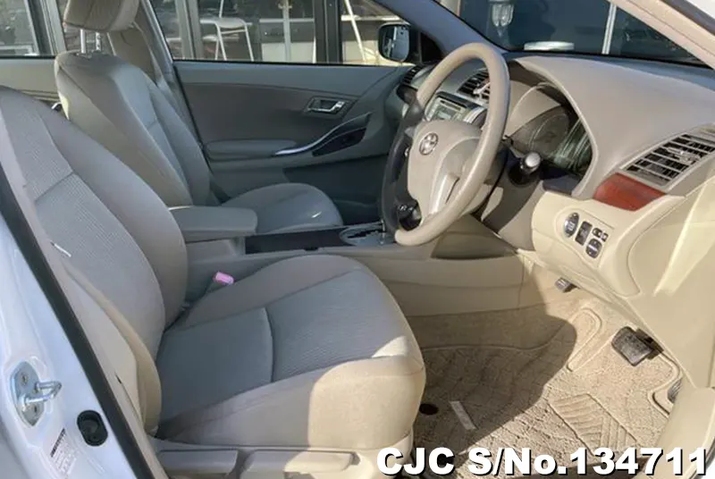 2011 Toyota / Premio Stock No. 134711