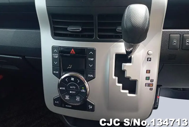 2011 Toyota / Noah Stock No. 134713