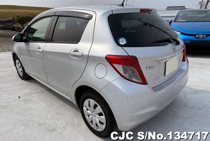 2011 Toyota / Vitz Stock No. 134717