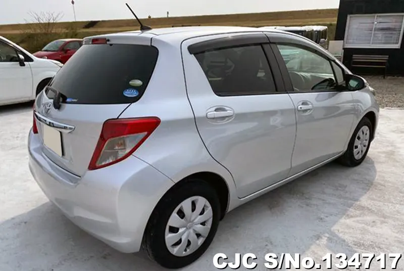 2011 Toyota / Vitz Stock No. 134717