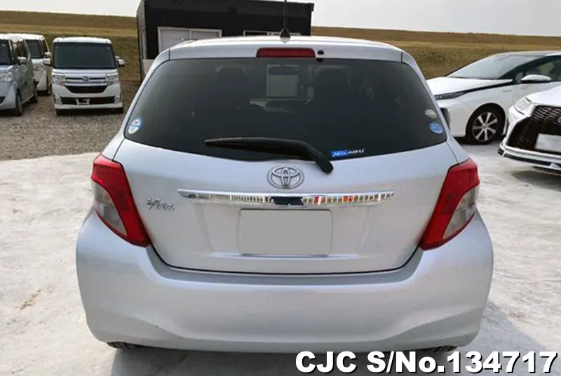 2011 Toyota / Vitz Stock No. 134717