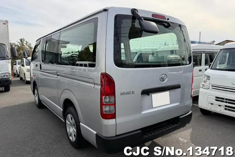2011 Toyota / Hiace Stock No. 134718