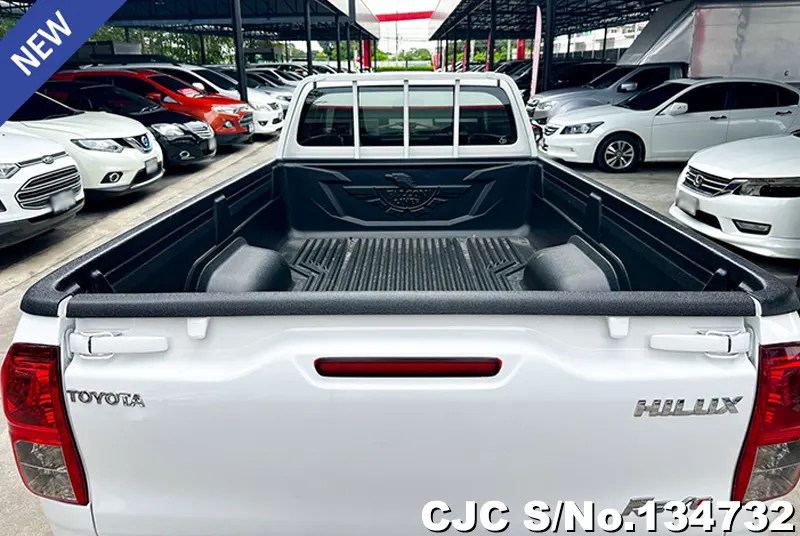 2022 Toyota / Hilux / Revo Stock No. 134732