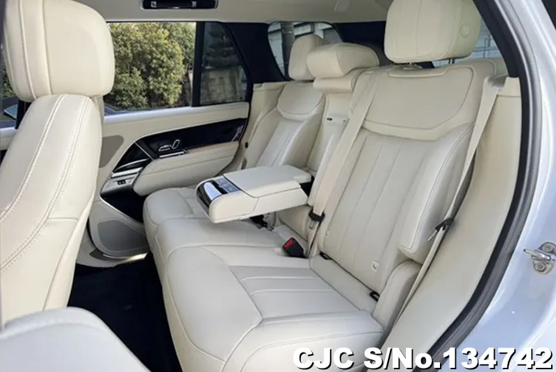 2025 Land Rover / Range Rover Stock No. 134742