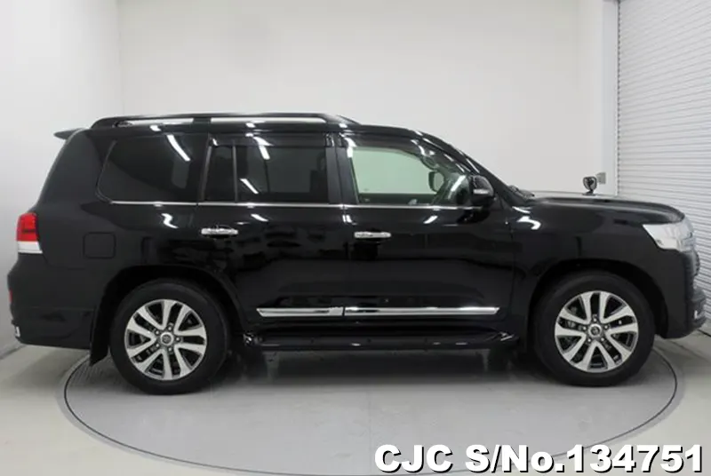 2021 Toyota / Land Cruiser Stock No. 134751