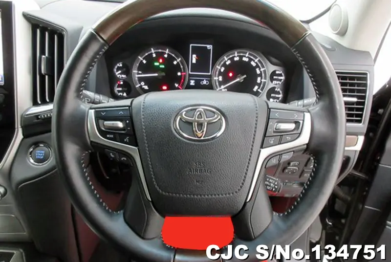 2021 Toyota / Land Cruiser Stock No. 134751