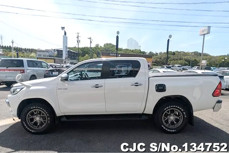 2020 Toyota / Hilux Stock No. 134752