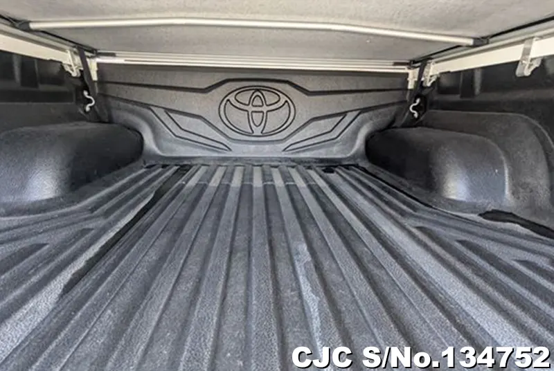 2020 Toyota / Hilux Stock No. 134752