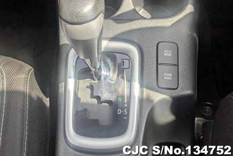 2020 Toyota / Hilux Stock No. 134752