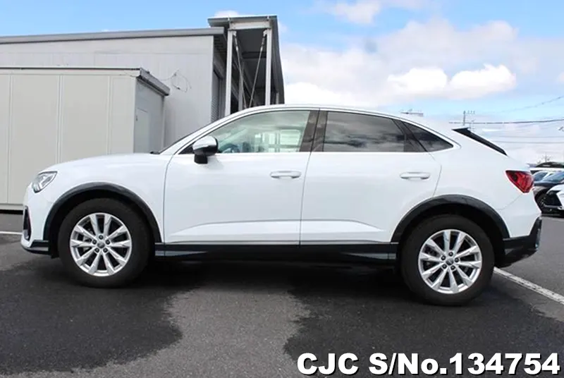 2020 Audi / Q3 Stock No. 134754