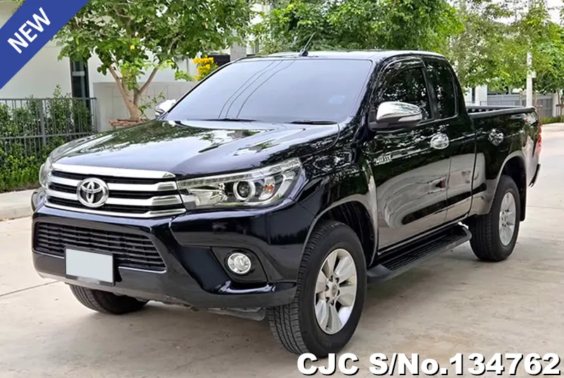 2017 Toyota / Hilux / Revo Stock No. 134762