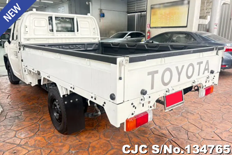 2025 Toyota / Hilux / Champ Stock No. 134765