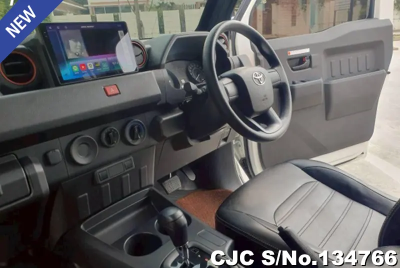 2025 Toyota / Hilux / Champ Stock No. 134766