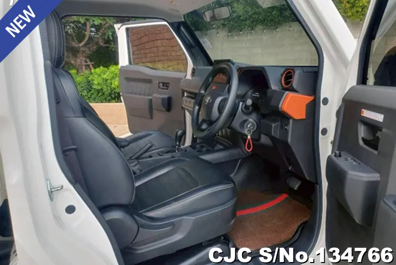 2025 Toyota / Hilux / Champ Stock No. 134766