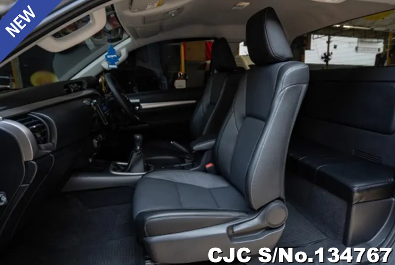 2025 Toyota / Hilux / Revo Stock No. 134767