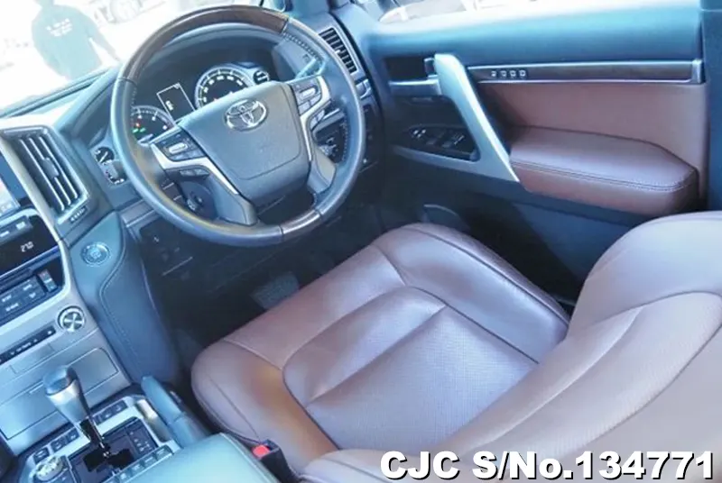 2021 Toyota / Land Cruiser Stock No. 134771