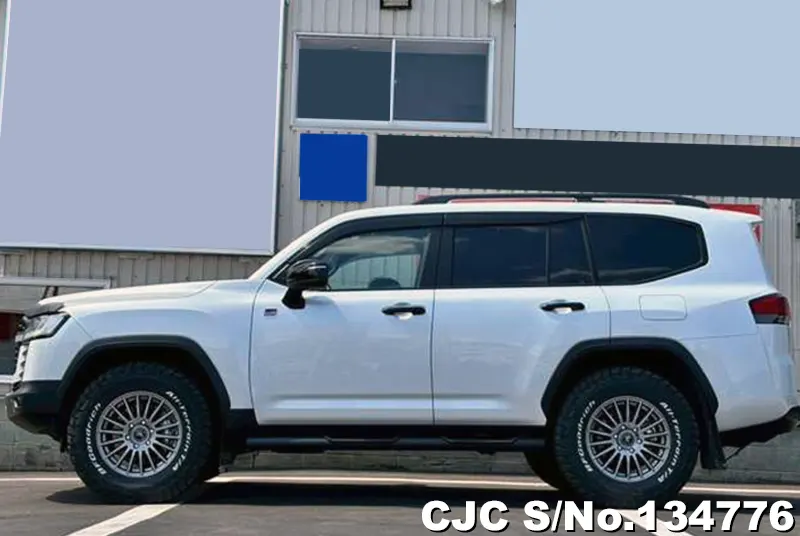 2025 Toyota / Land Cruiser Stock No. 134776