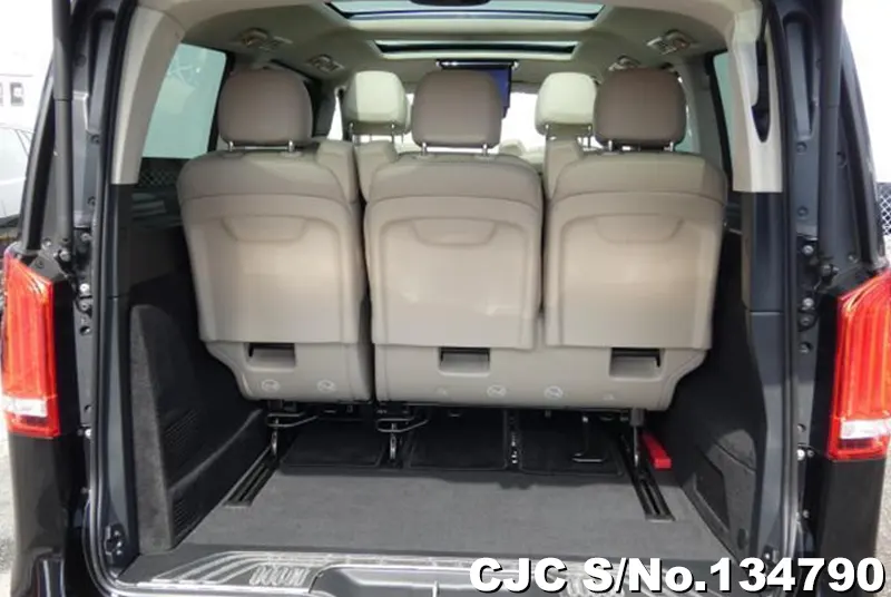 2024 Mercedes Benz / V Class Stock No. 134790